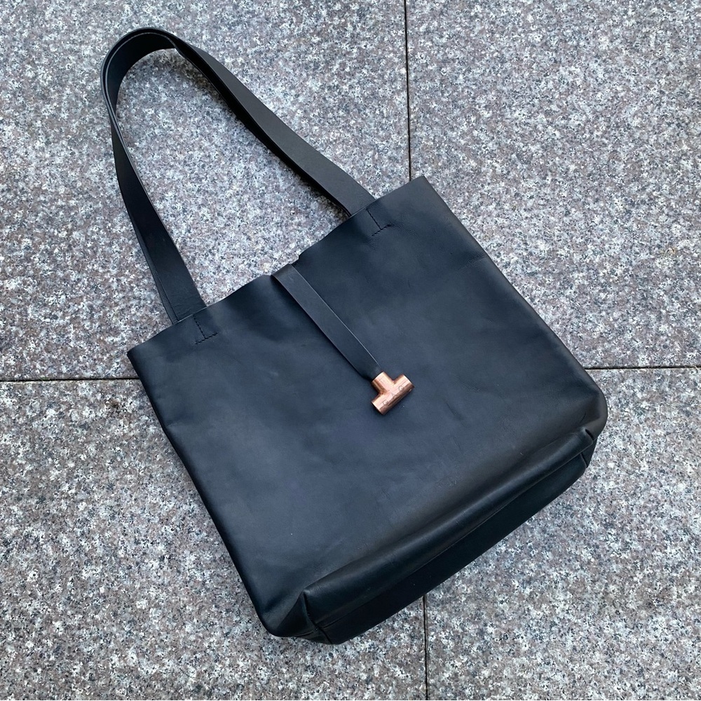 GAG leather tote